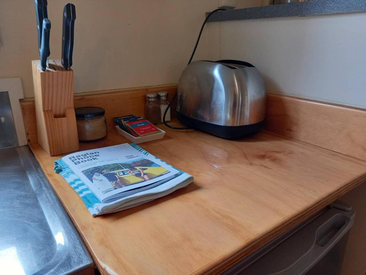 Raglan West Accommodation Units エクステリア 写真